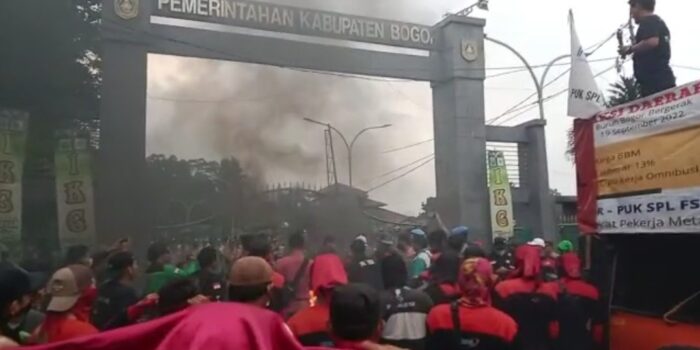 Demo-buruh-egi