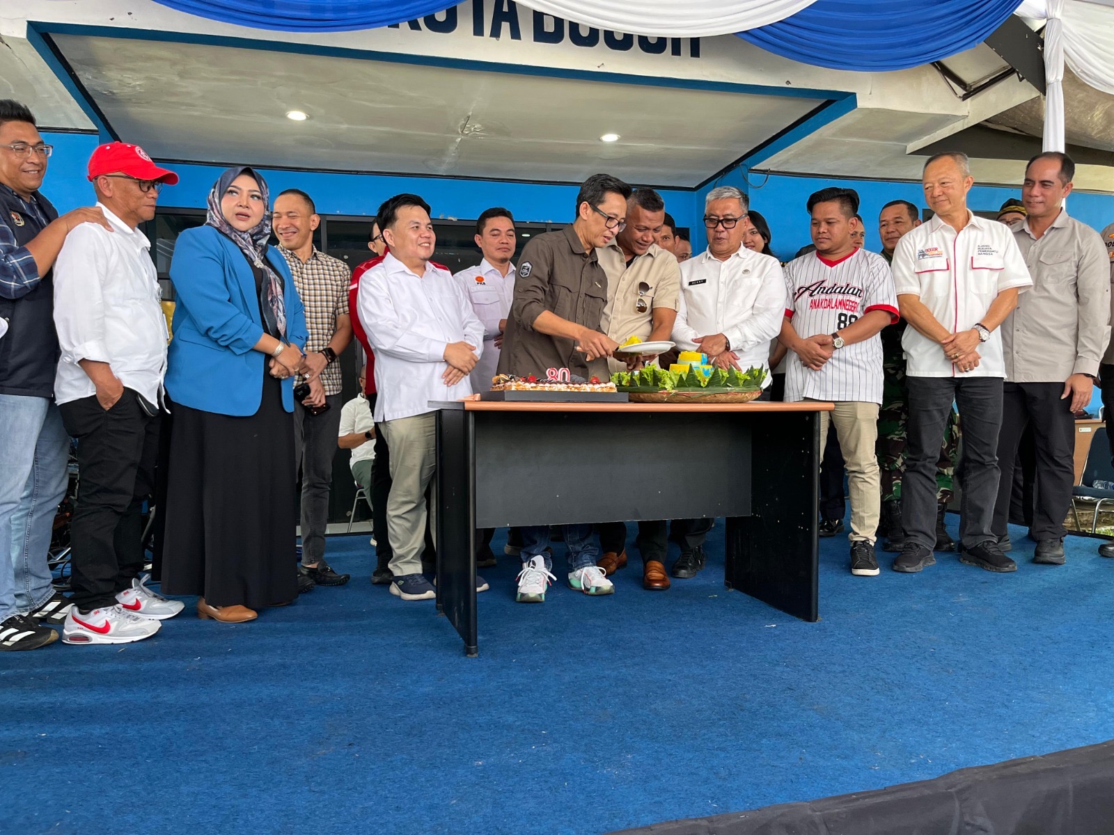 aeadcb67-9f91-4965-be66-5549a8257dff